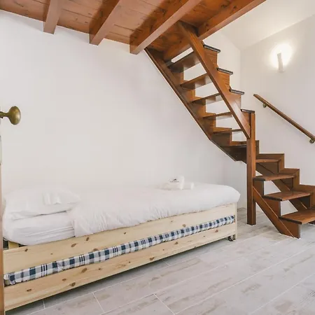 בית נופש 65 - Sea & Surf House קונסולקאו