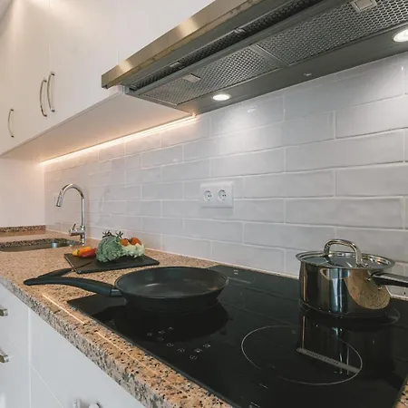 65 - Sea & Surf House * Consolacao