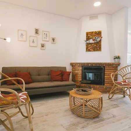 65 - Sea & Surf House