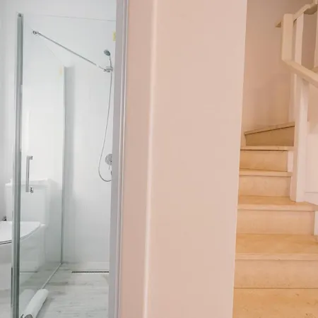 65 - Sea & Surf House